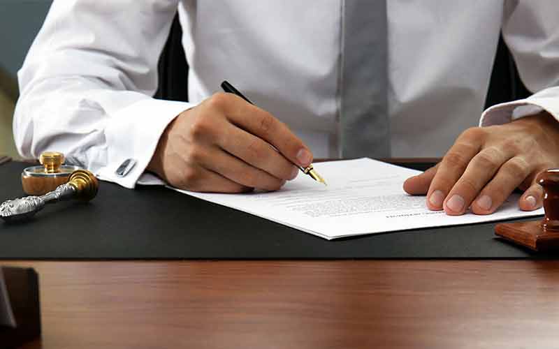 اخذ تاییدیه از وزارت امور خارجه و دادگستری